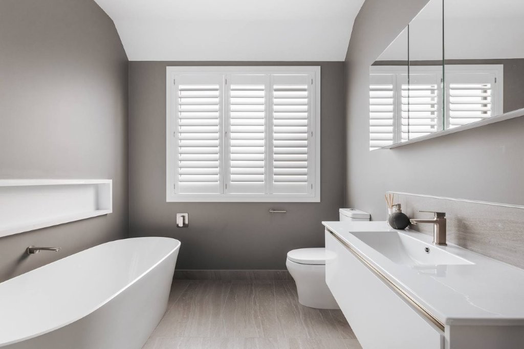 8-143 Bathroom